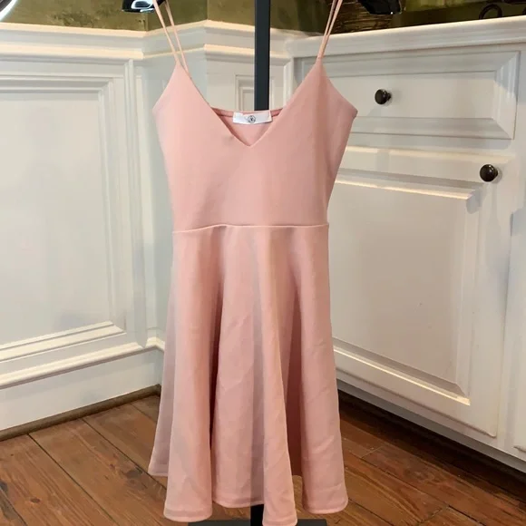 missguided linen dress MISSGUIDED Floral Linen Feel Square Neck Puff Sleeve Aline Mini Dress MISSGUIDED